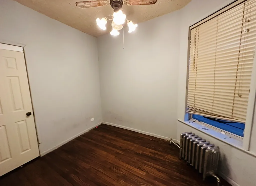 743 East 69th Place Chicago IL 60637