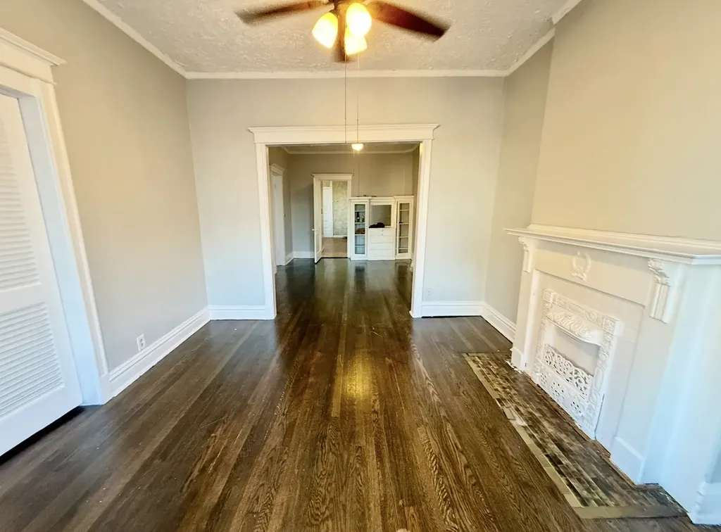 743 East 69th Place Chicago IL 60637