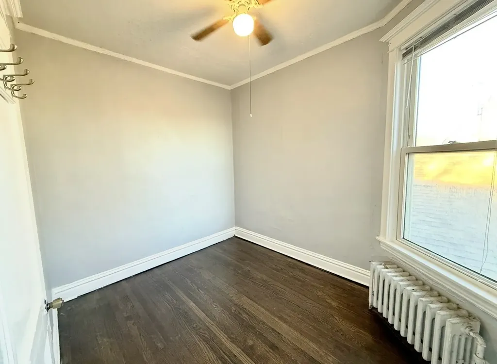 743 East 69th Place Chicago IL 60637