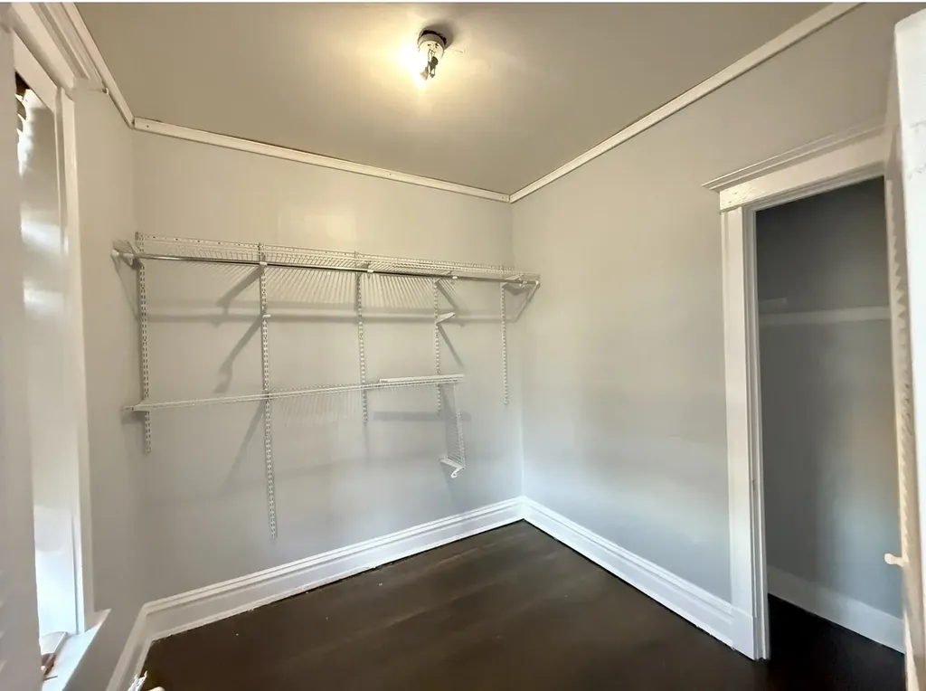743 East 69th Place Chicago IL 60637