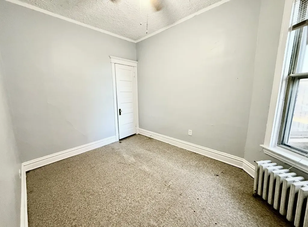 743 East 69th Place Chicago IL 60637