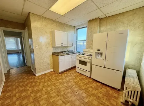 743 East 69th Place Chicago IL 60637
