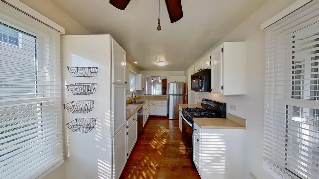 601 Topeka Court Carol Stream IL 60188