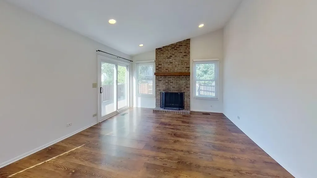 601 Topeka Court Carol Stream IL 60188