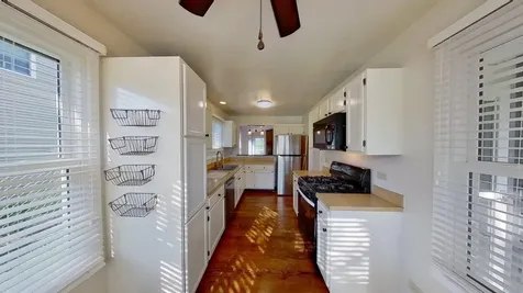 601 Topeka Court Carol Stream IL 60188