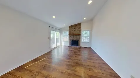 601 Topeka Court Carol Stream IL 60188