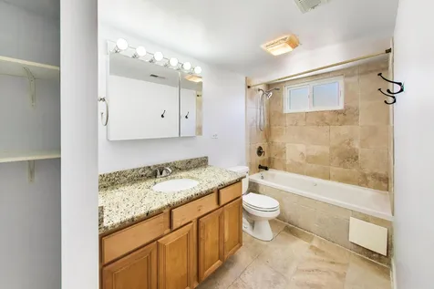 717 Seward Street Evanston IL 60202