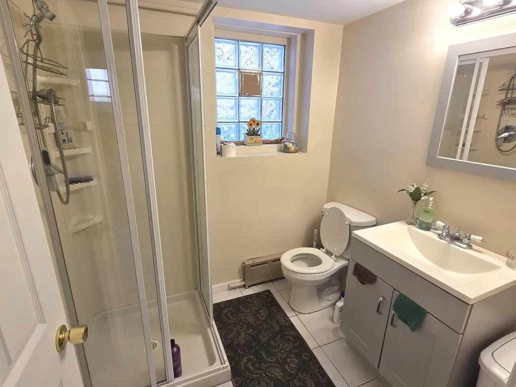 6159 North Meade Avenue Chicago IL 60646