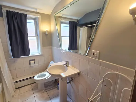 6159 North Meade Avenue Chicago IL 60646