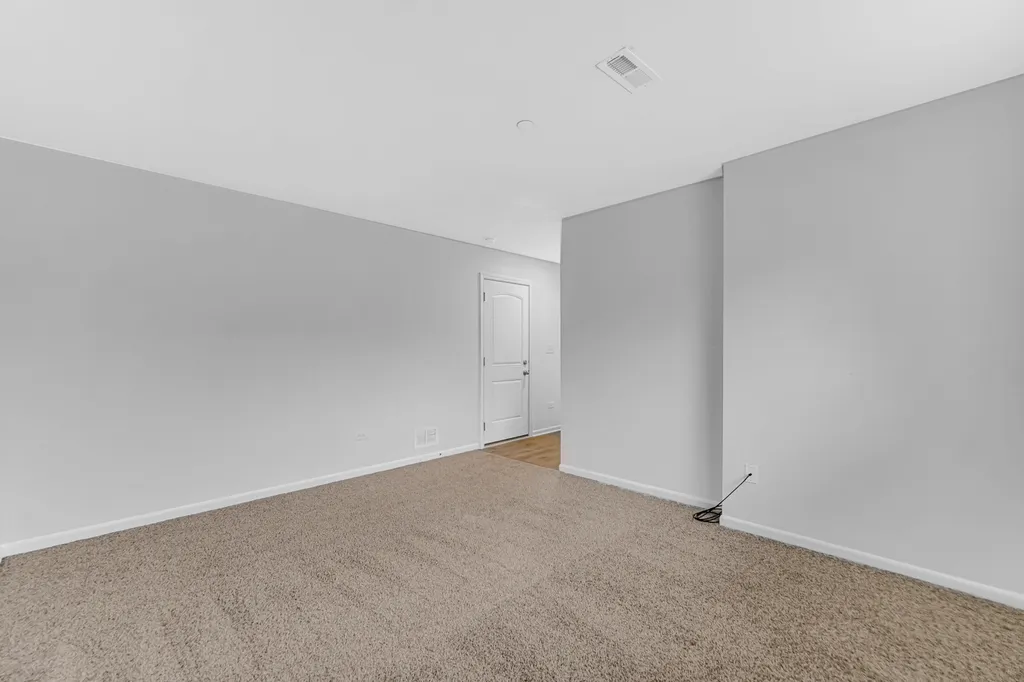 911 Charlton Lane Naperville IL 60563