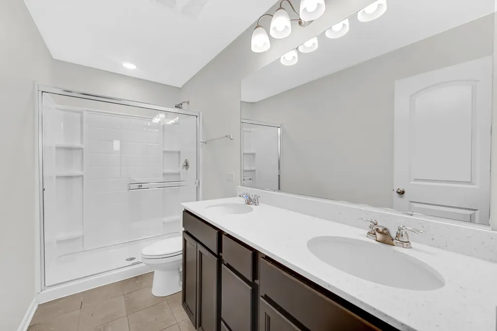 911 Charlton Lane Naperville IL 60563