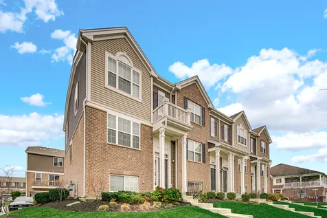 911 Charlton Lane Naperville IL 60563