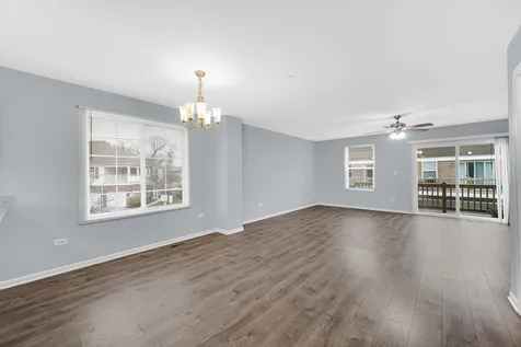 911 Charlton Lane Naperville IL 60563