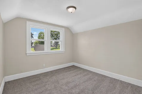 1119 Montague Street Rockford IL 61102