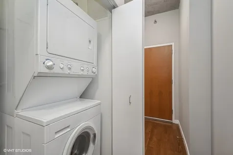235 West Van Buren Street Chicago IL 60607