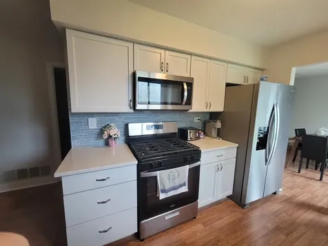 664 Claridge Circle Hoffman Estates IL 60169