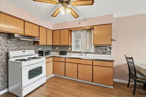 5026 North Michigan Avenue Schiller Park IL 60176