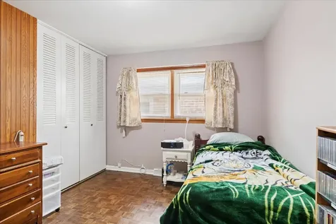5026 North Michigan Avenue Schiller Park IL 60176