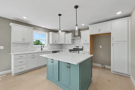 705 Isabella Drive Mahomet IL 61853