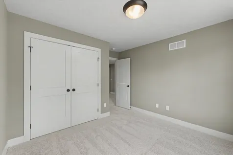 705 Isabella Drive Mahomet IL 61853