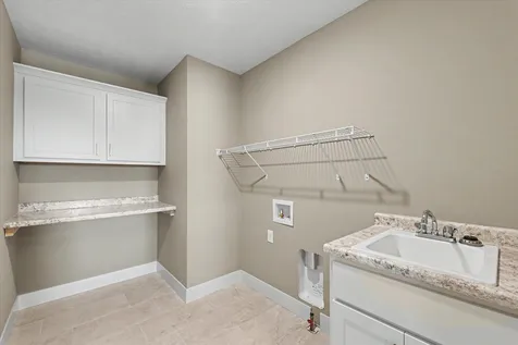 705 Isabella Drive Mahomet IL 61853