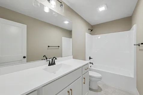 705 Isabella Drive Mahomet IL 61853