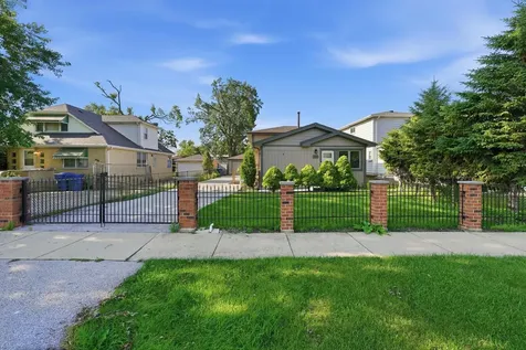 7046 West 72nd Place Chicago IL 60638