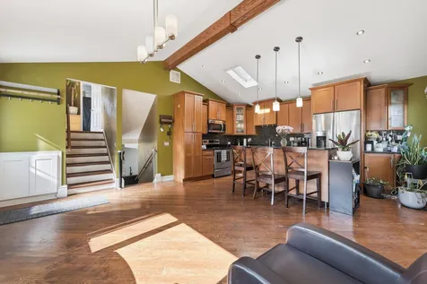 7046 West 72nd Place Chicago IL 60638