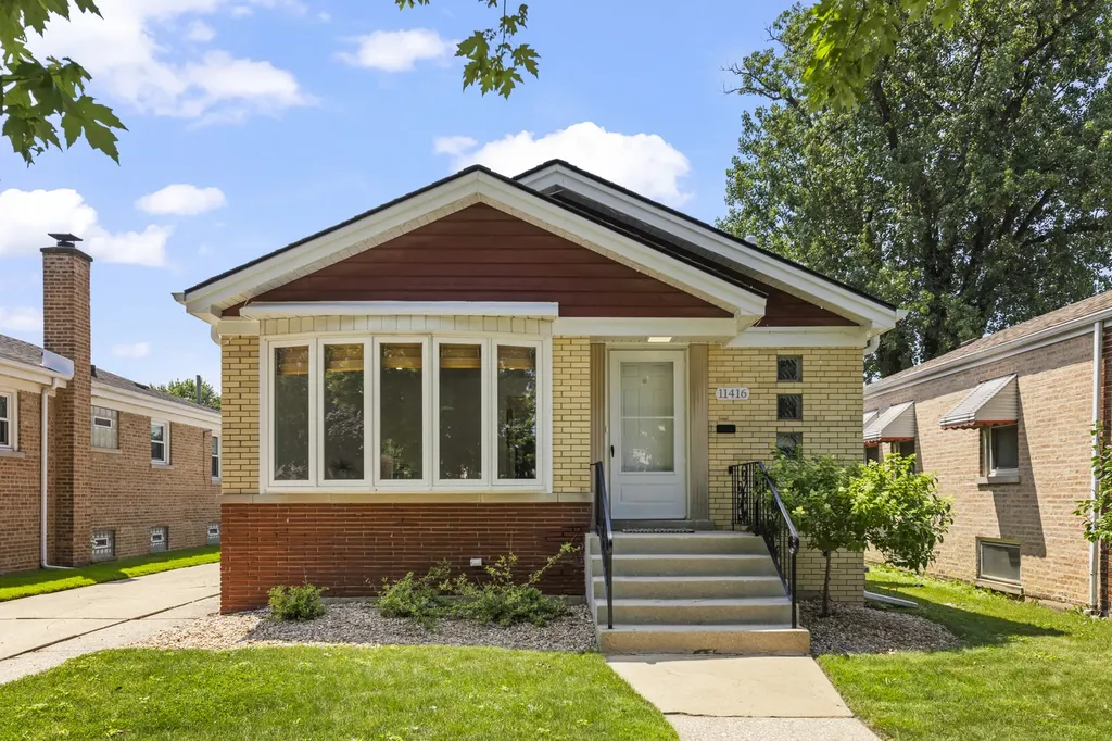 11416 South Sawyer Avenue Chicago IL 60655