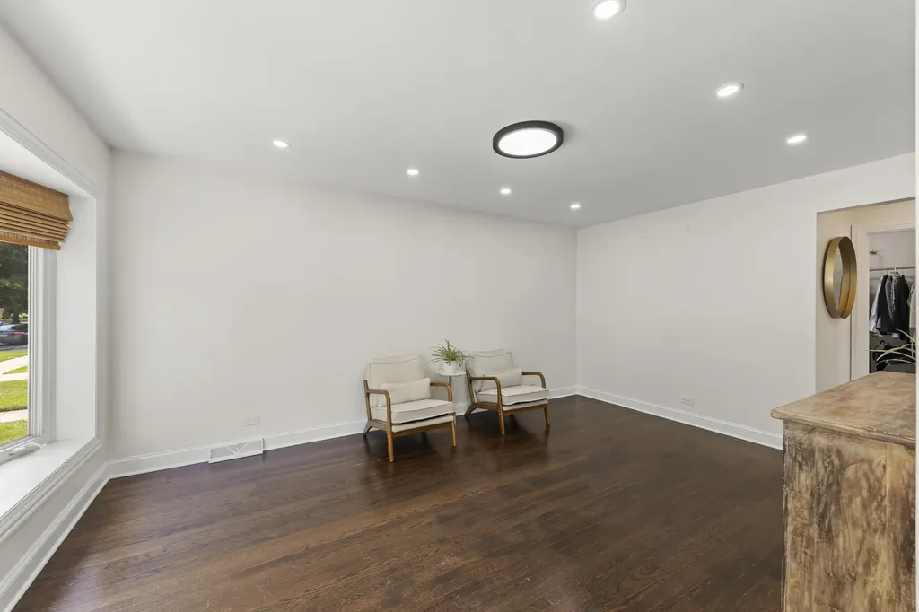 11416 South Sawyer Avenue Chicago IL 60655