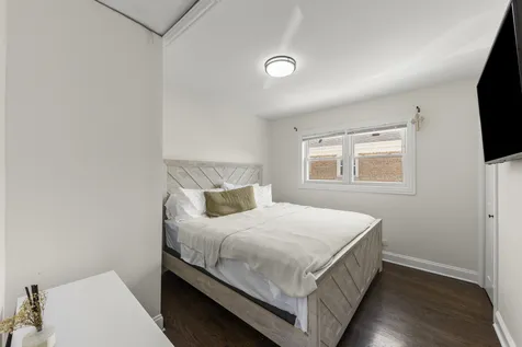 11416 South Sawyer Avenue Chicago IL 60655