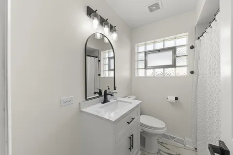 11416 South Sawyer Avenue Chicago IL 60655