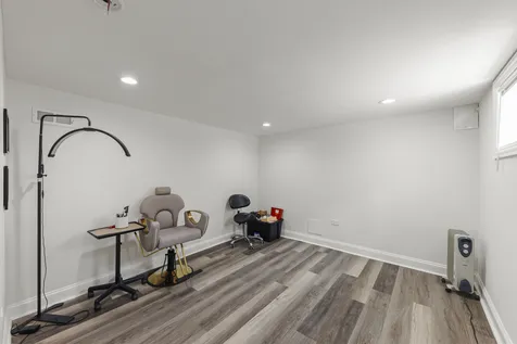 11416 South Sawyer Avenue Chicago IL 60655