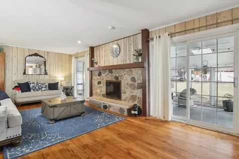 693 Exmoor Terrace Crystal Lake IL 60014