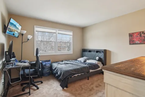 693 Exmoor Terrace Crystal Lake IL 60014