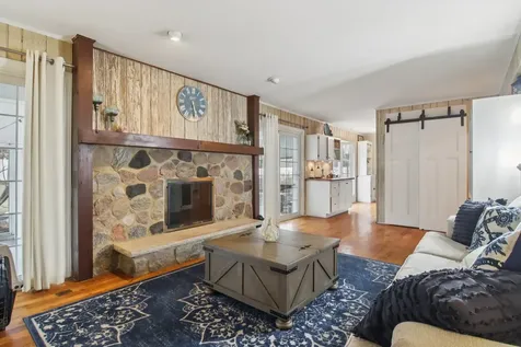 693 Exmoor Terrace Crystal Lake IL 60014