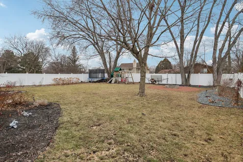 693 Exmoor Terrace Crystal Lake IL 60014