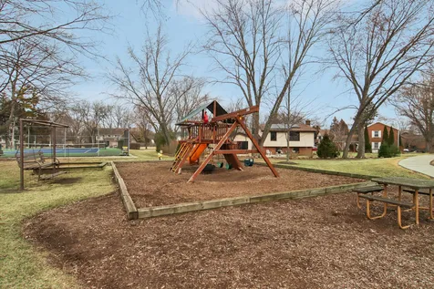 693 Exmoor Terrace Crystal Lake IL 60014
