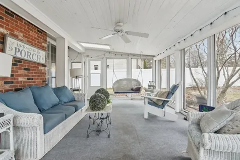 693 Exmoor Terrace Crystal Lake IL 60014