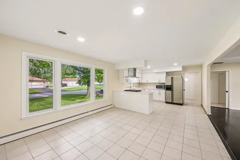 15725 New England Avenue Tinley Park IL 60477