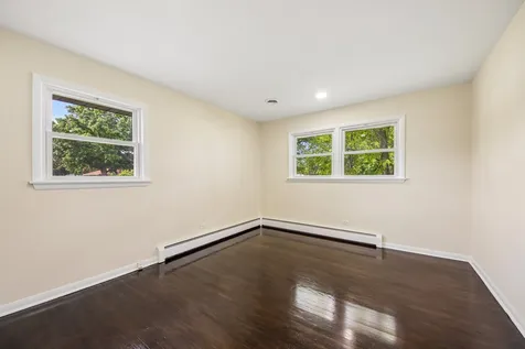 15725 New England Avenue Tinley Park IL 60477