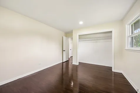 15725 New England Avenue Tinley Park IL 60477
