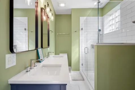 2115 West Crystal Street Chicago IL 60622