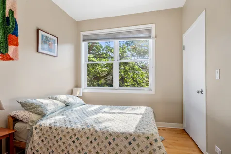 2115 West Crystal Street Chicago IL 60622