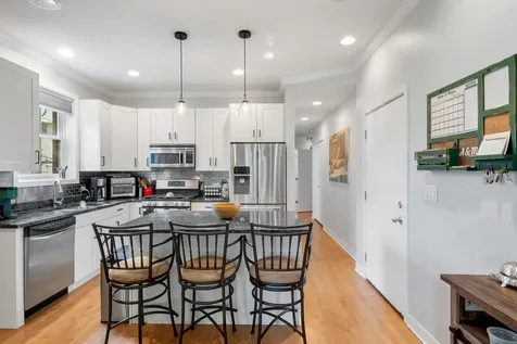 2115 West Crystal Street Chicago IL 60622