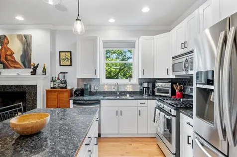 2115 West Crystal Street Chicago IL 60622