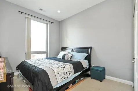 2035 South Indiana Avenue Chicago IL 60616