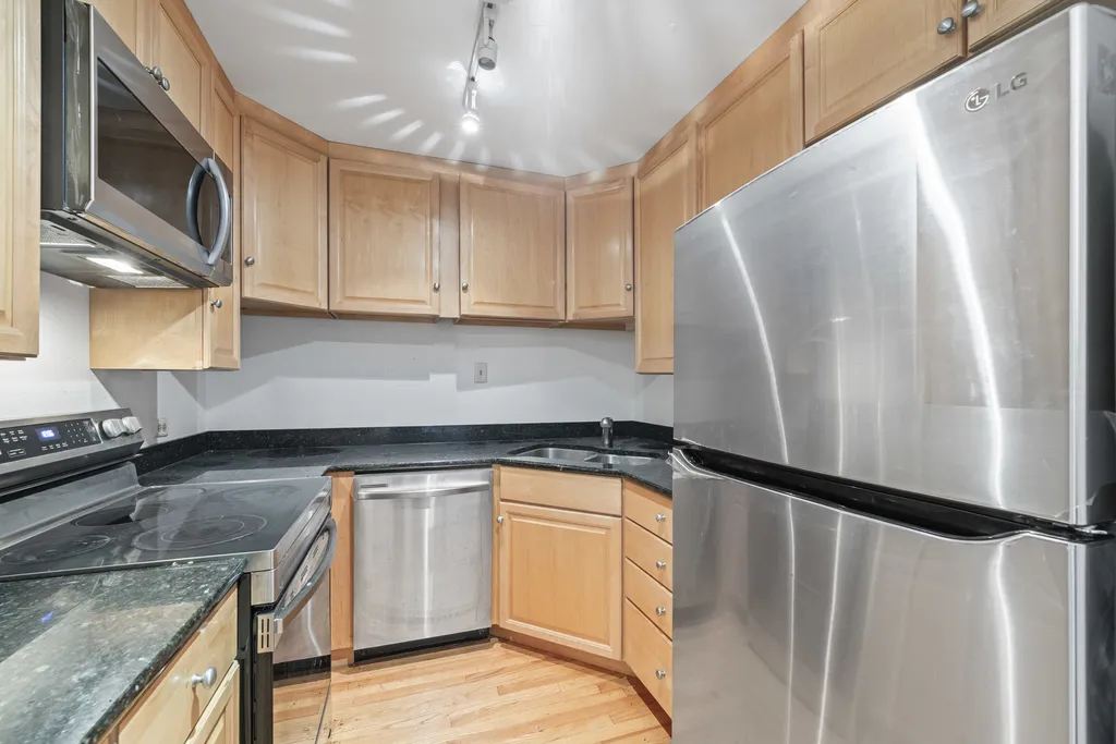 777 North Michigan Avenue Chicago IL 60611