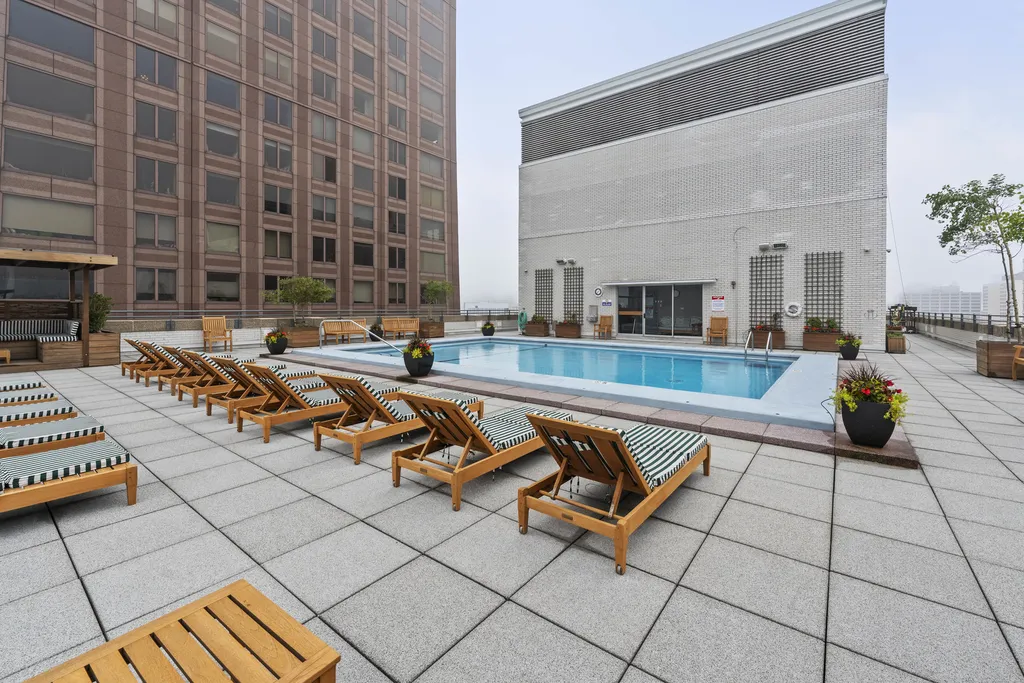 777 North Michigan Avenue Chicago IL 60611
