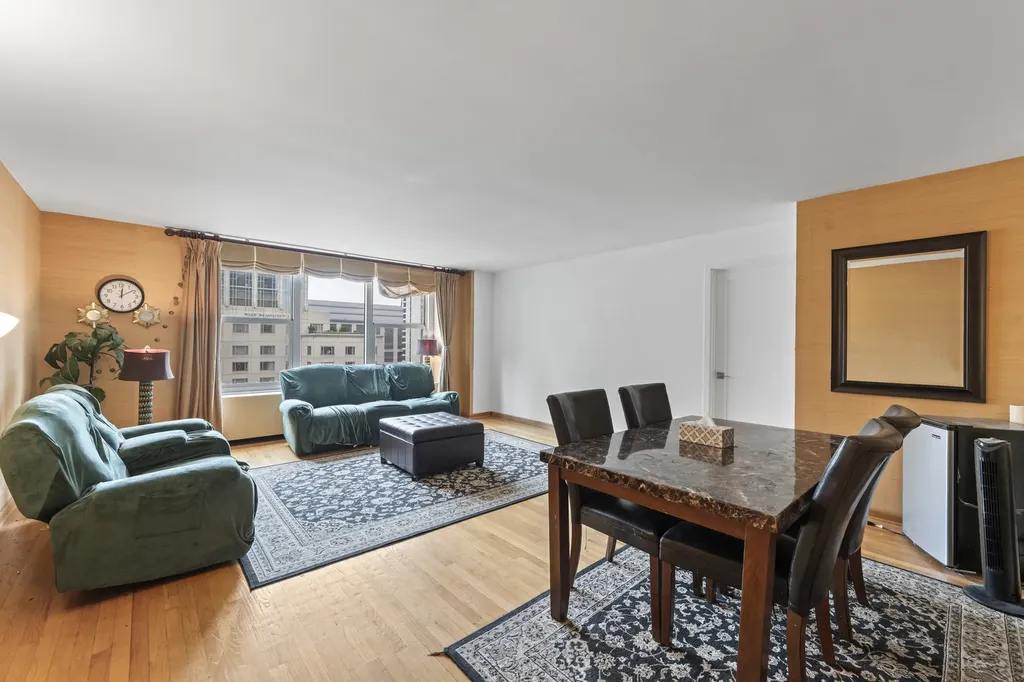 777 North Michigan Avenue Chicago IL 60611